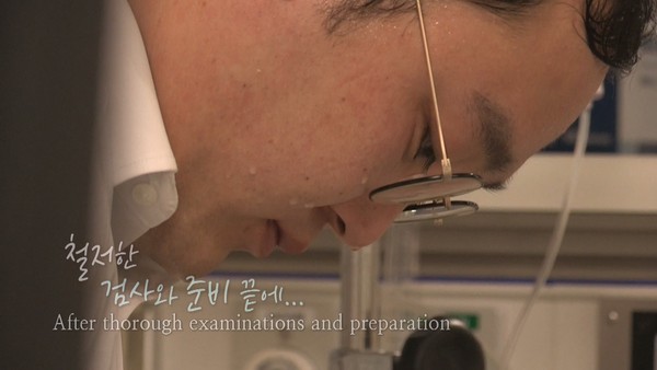 한국장기조직기증원 유튜브 채널에 게재된 '생명나눔의 현장, 장기기증 그 뒷 이야기'에 담긴 코디네이터의 근무 모습. (사진= 한국장기조직기증원)