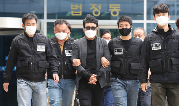 서울 우이동 한 아파트 경비원 폭행 혐의를 받는 입주민 심 모씨. 사진=뉴시스