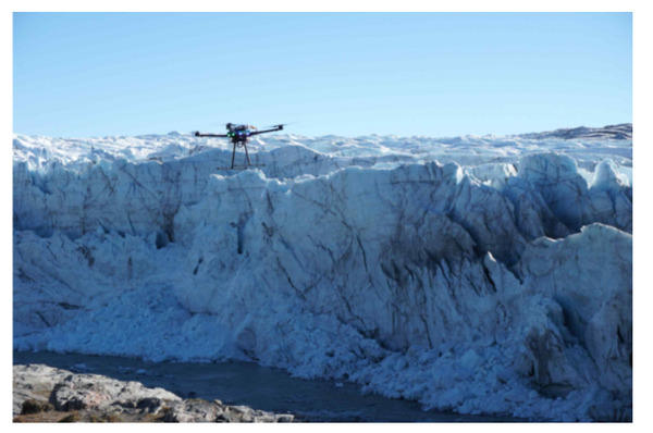 그린란드 러셀빙하를 관측하는 ㈜유맥에어의 UM-4 드론. 제공=과학기술정보통신부