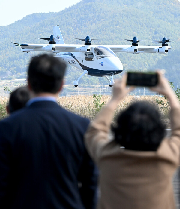 사진은 지난해 11월 3일 3일 전남 고흥군 K-UAM 실증단지에서 열린 국토교통부 주최 '한국형 도심항공교통(K-UAM·Urban Air Mobility)' 그랜드챌린지 공개 비행 시연 행사 모습. 사진=뉴시스 