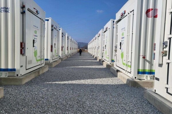 [사진-한국전력에 설치된 336MW(메가와트) 용량의 에너지저장장치(슬롯사이트 보스). 출처-한국전력]