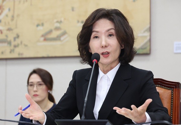 이진숙 사회부총리 겸 교육부 장관 한국 도박가 16일 서울 여의도 국회 교육위원회에서 열린 인사청문회에서 의원 질의에 답하고 있다. 사진=뉴시스