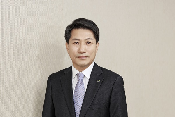 박봉권 교보증권 대표 4연임 성공... 종투사 진출 속도 - 뉴스 썸네일 이미지